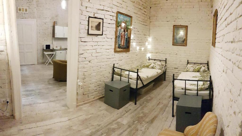 Wolf Apartment With Terrace By Nw Будапеща Екстериор снимка