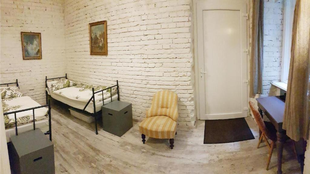 Wolf Apartment With Terrace By Nw Будапеща Екстериор снимка