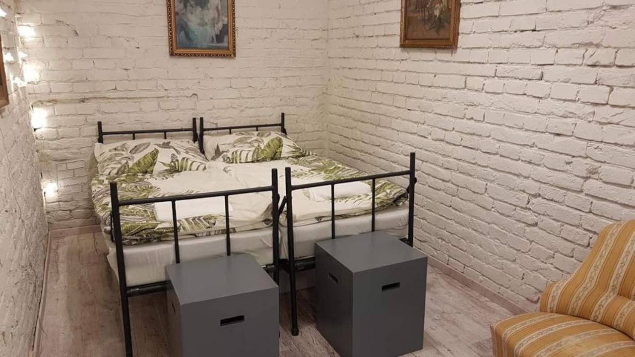Wolf Apartment With Terrace By Nw Будапеща Екстериор снимка